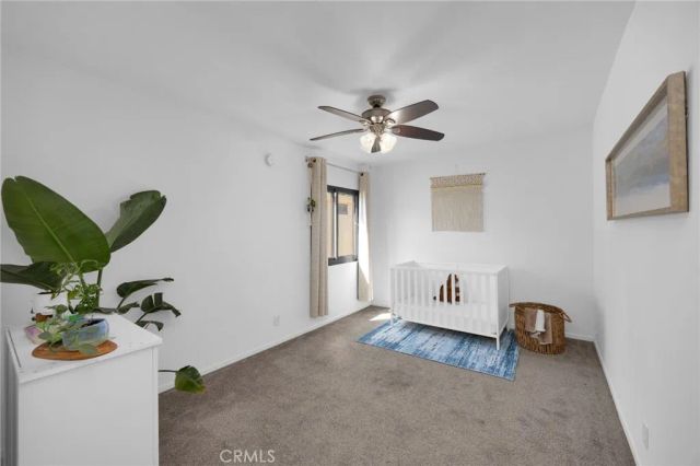 6540 Hayvenhurst Avenue 35, Lake Balboa, CA 91406