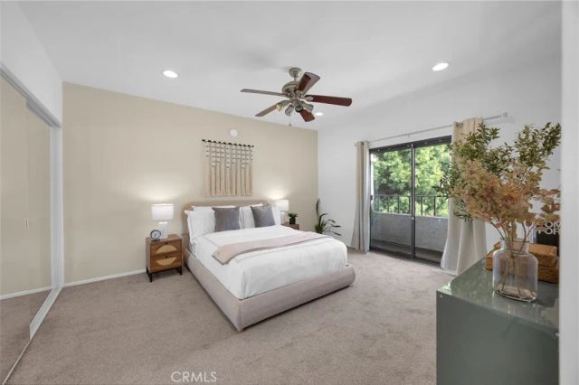 6540 Hayvenhurst Avenue 35, Lake Balboa, CA 91406