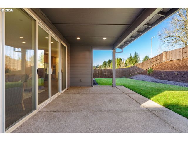 2308 E Dalmatian Dr, La Center, WA 98629