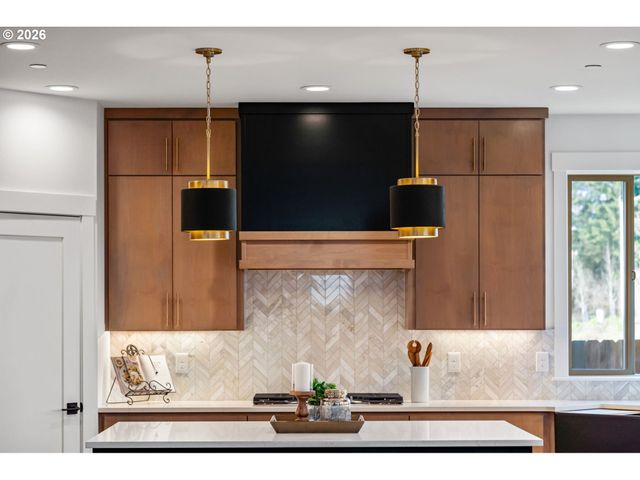 2308 E Dalmatian Dr, La Center, WA 98629