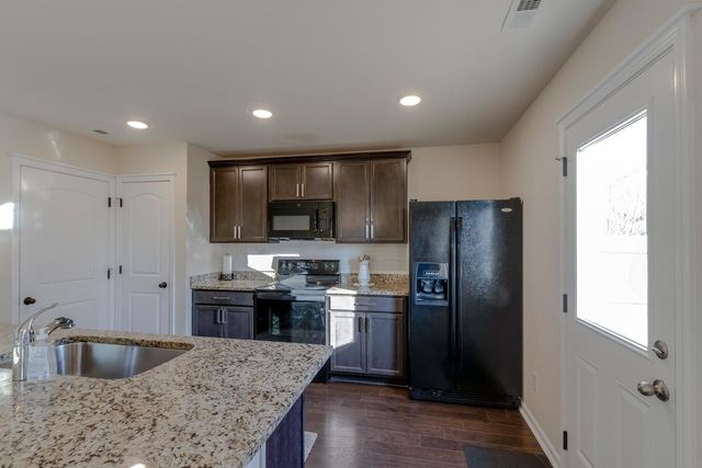 119 Westcott St, La Vergne, TN 37086