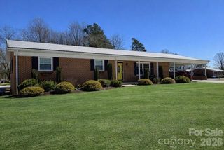 3933 Old Brittain Road, Hickory, NC 28602