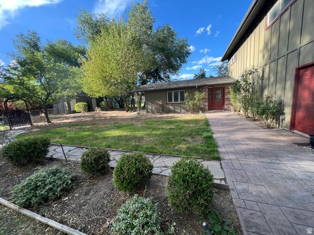 7968 S 2700 W, West Jordan, UT 84088