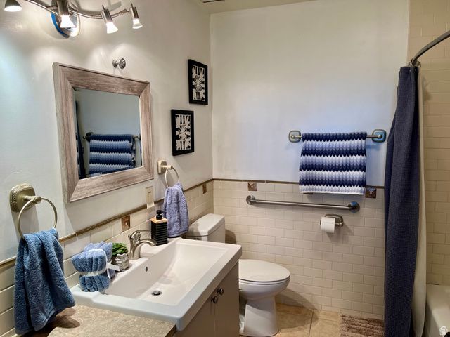 7968 S 2700 W, West Jordan, UT 84088