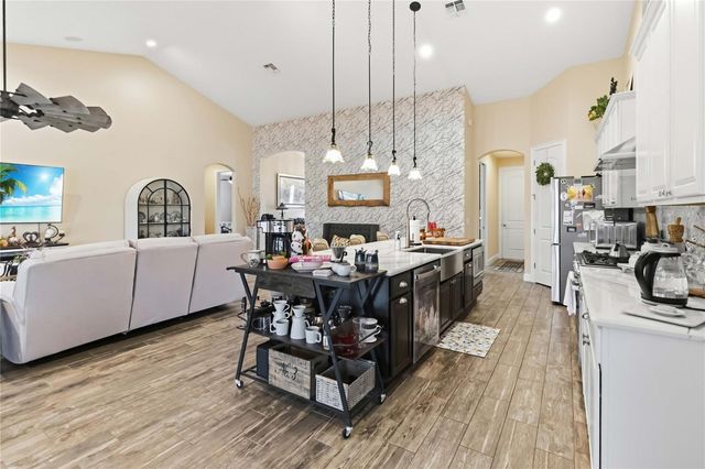 4901 MANOR HOUSE LANE, St Cloud, FL 34772
