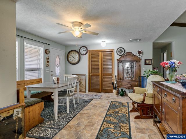 2093 Astor Wy, Woodburn, OR 97071