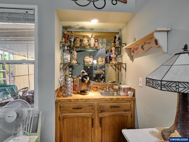 2093 Astor Wy, Woodburn, OR 97071