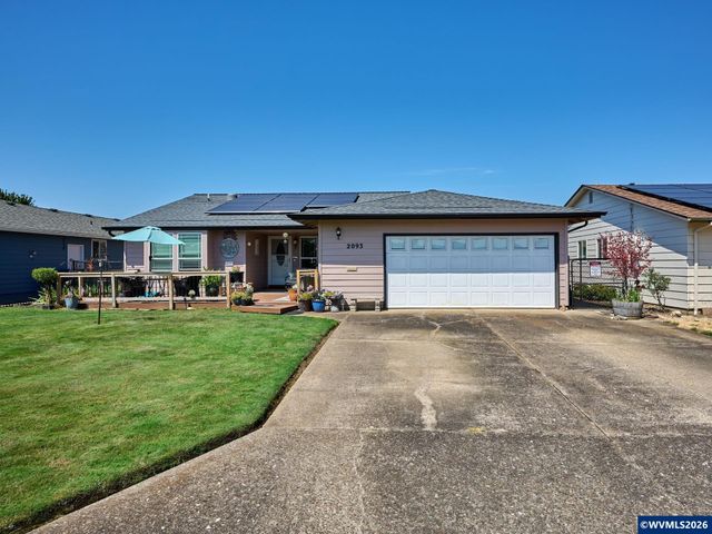 2093 Astor Wy, Woodburn, OR 97071
