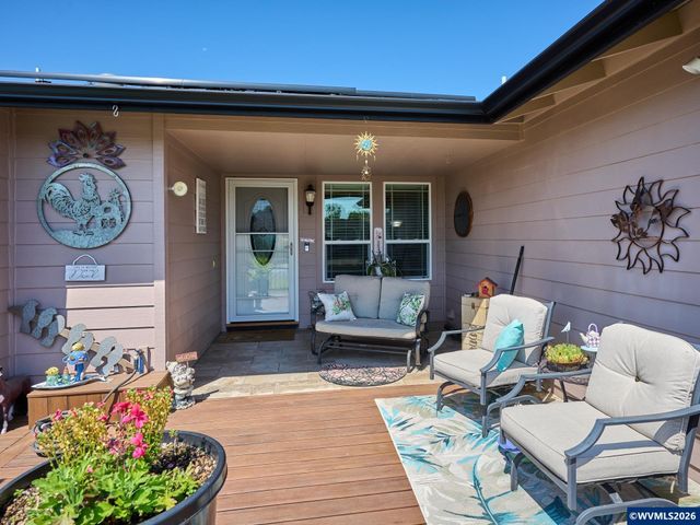 2093 Astor Wy, Woodburn, OR 97071