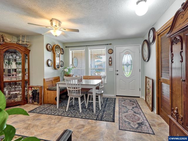 2093 Astor Wy, Woodburn, OR 97071