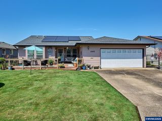 2093 Astor Wy, Woodburn, OR 97071