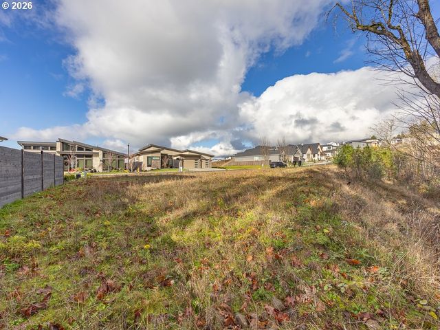 4701 Se ASCENSION Dr, Camas, WA 98607