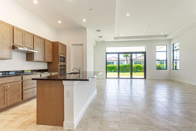 9155 SW Esule Way, Port St. Lucie, FL 34987