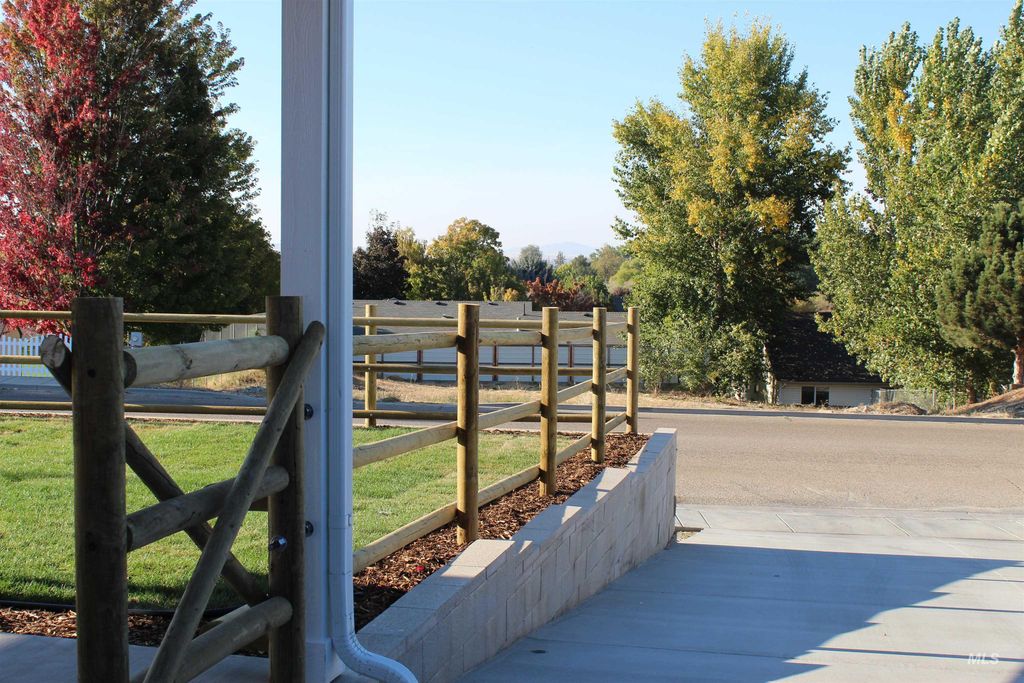 887 S. Iowa Ave., Payette, ID 83661 photo 5