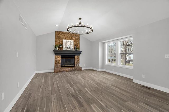 519 NE 112th Terrace, Kansas City, MO 64155