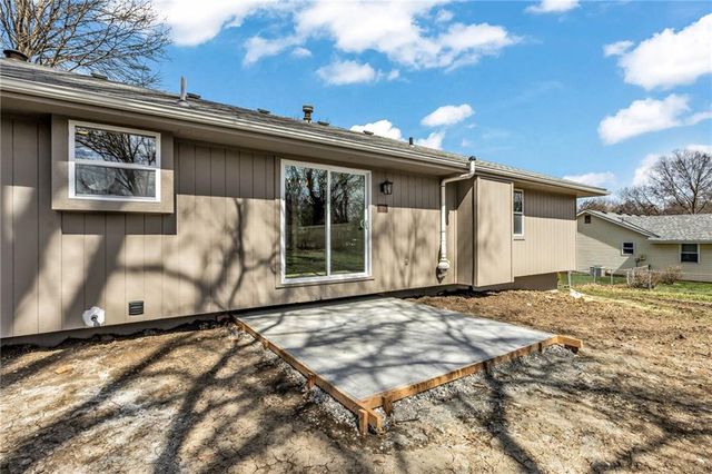 519 NE 112th Terrace, Kansas City, MO 64155