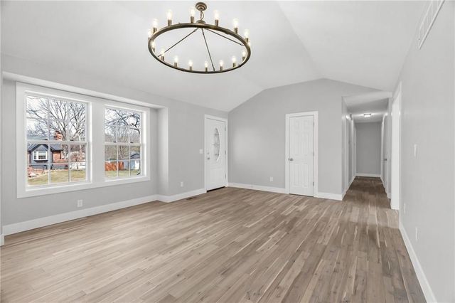 519 NE 112th Terrace, Kansas City, MO 64155