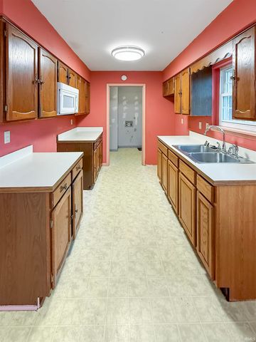 213 215 Lorshelna Drive, Evansville, IN 47711