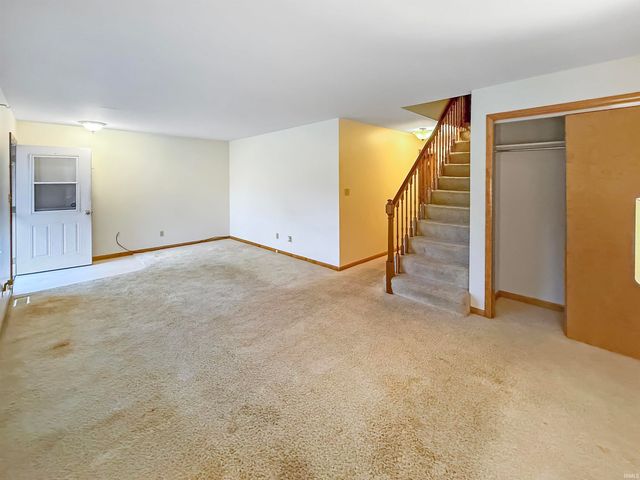 213 215 Lorshelna Drive, Evansville, IN 47711