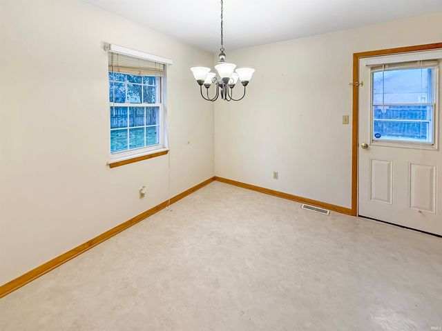 213 215 Lorshelna Drive, Evansville, IN 47711