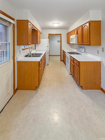 213 215 Lorshelna Drive, Evansville, IN 47711