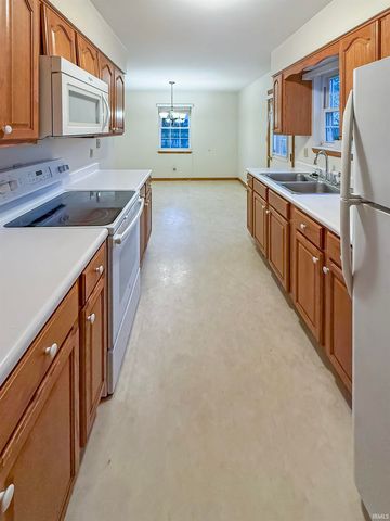 213 215 Lorshelna Drive, Evansville, IN 47711