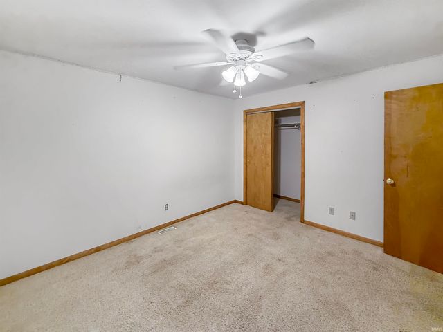 213 215 Lorshelna Drive, Evansville, IN 47711