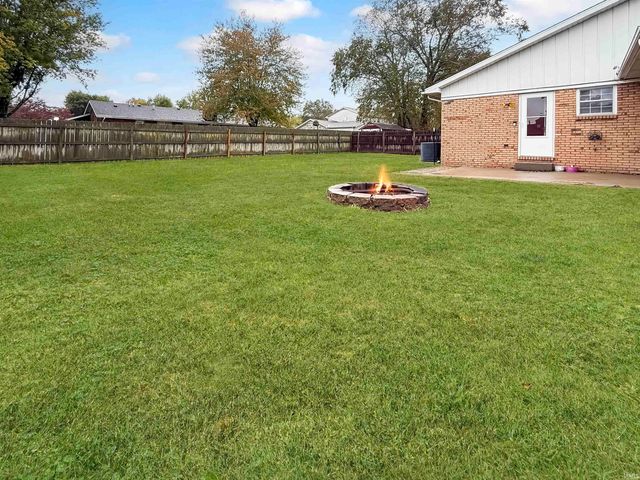 213 215 Lorshelna Drive, Evansville, IN 47711