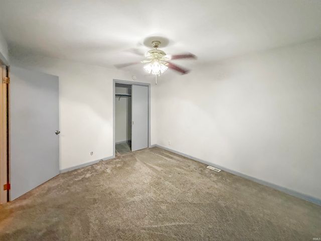 213 215 Lorshelna Drive, Evansville, IN 47711