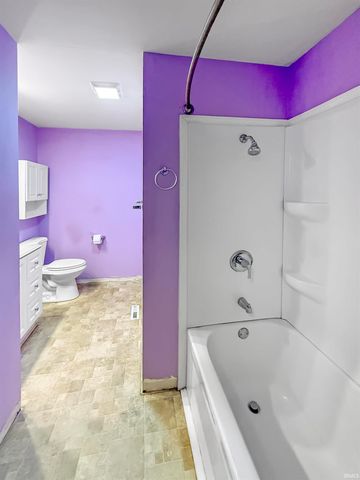 213 215 Lorshelna Drive, Evansville, IN 47711