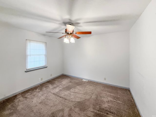 213 215 Lorshelna Drive, Evansville, IN 47711