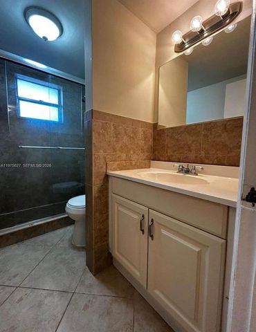 1100 NE 1st Ct 312, Hallandale Beach, FL 33009