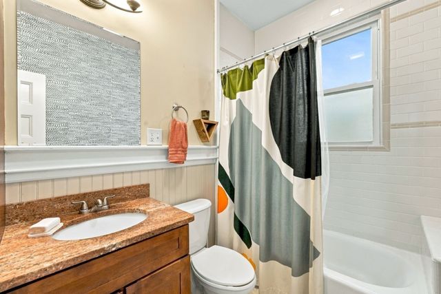 22 Hewlett St 1, Boston, MA 02131