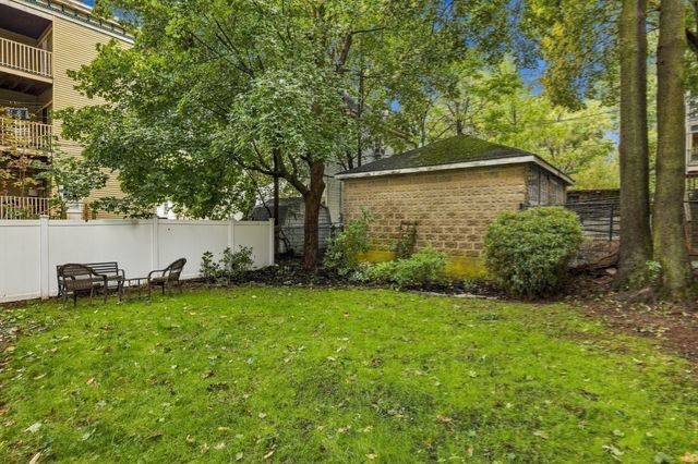 22 Hewlett St 1, Boston, MA 02131