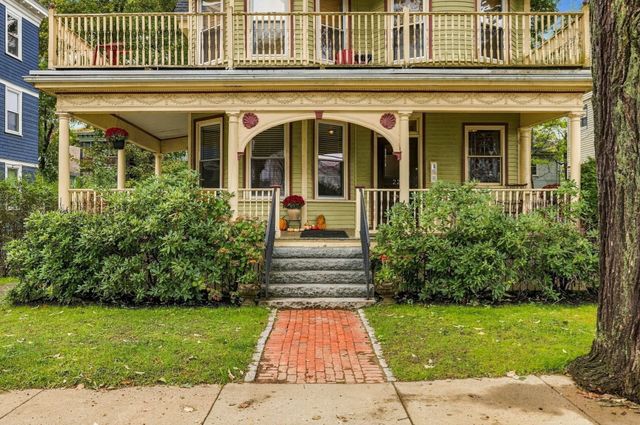 22 Hewlett St 1, Boston, MA 02131