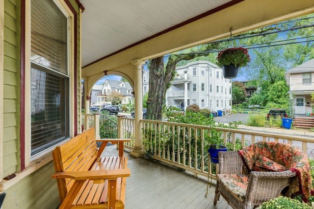 22 Hewlett St 1, Boston, MA 02131