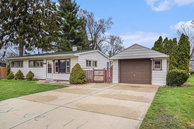 3105 Oakdale Avenue, La Porte, IN 46350