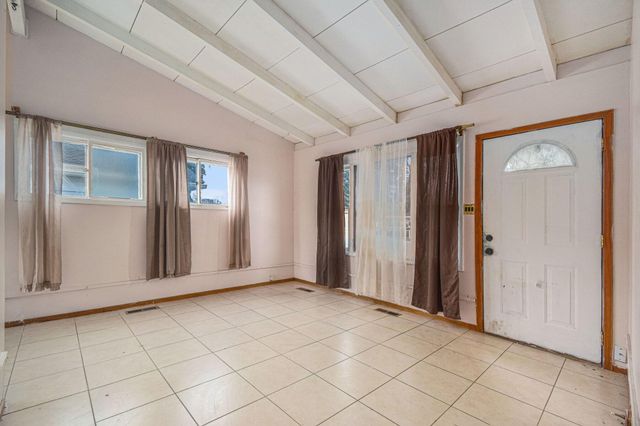 3105 Oakdale Avenue, La Porte, IN 46350