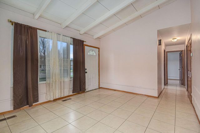 3105 Oakdale Avenue, La Porte, IN 46350