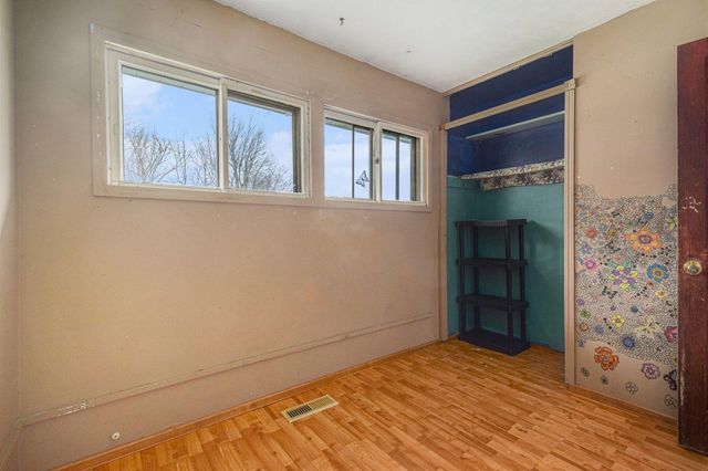 3105 Oakdale Avenue, La Porte, IN 46350