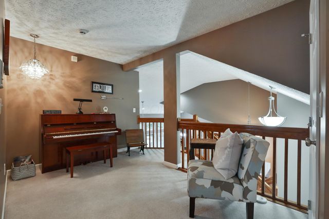 983 Sandrock Avenue, Reynoldsburg, OH 43068