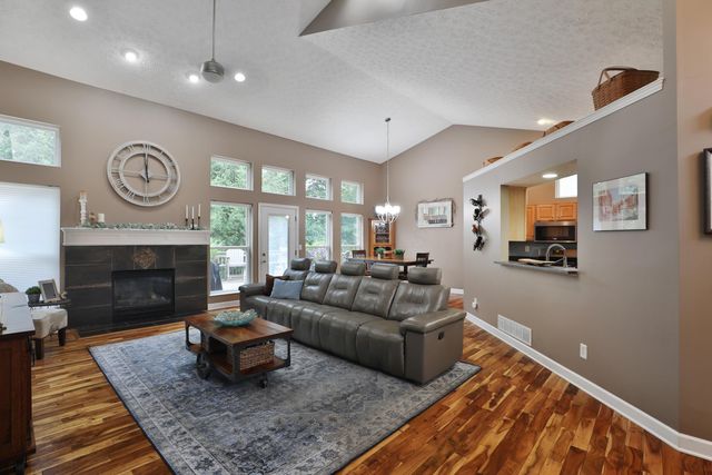 983 Sandrock Avenue, Reynoldsburg, OH 43068