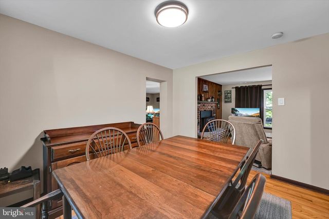 1392 RESERVOIR RD, Honey Brook, PA 19344