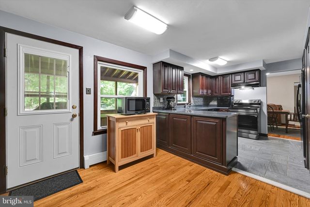 1392 RESERVOIR RD, Honey Brook, PA 19344