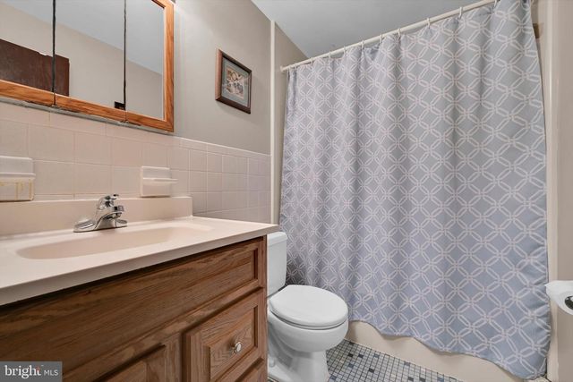 1392 RESERVOIR RD, Honey Brook, PA 19344