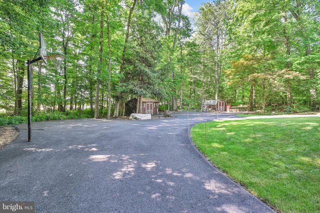 1392 RESERVOIR RD, Honey Brook, PA 19344