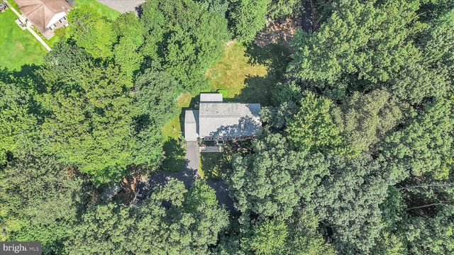 1392 RESERVOIR RD, Honey Brook, PA 19344