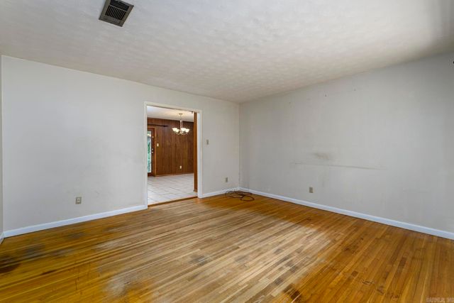 6 Dunfrettin Place, Sherwood, AR 72120