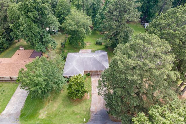 6 Dunfrettin Place, Sherwood, AR 72120