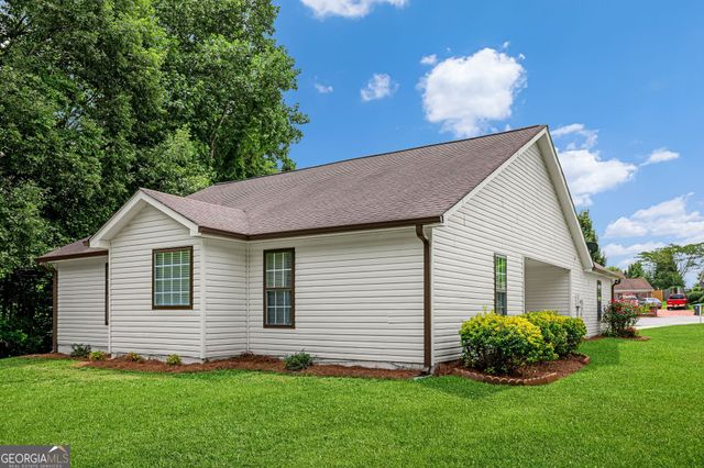 1690 Cotton Wood Court, Hampton, GA 30228